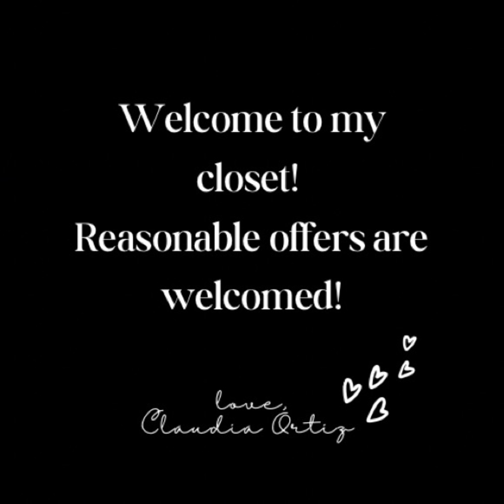 Welcome to my closet!! Meet your Posher, Claudia